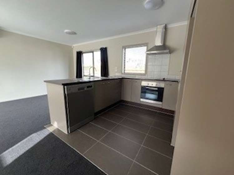 228/172 McLeod Road Te Atatu South_10