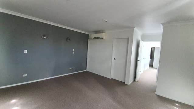 14 Kalmore Place Flat Bush_4