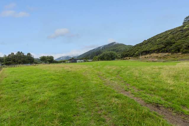 440 Whitemans Valley Road Whitemans Valley_1