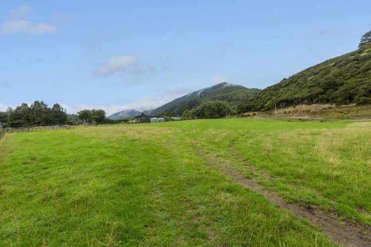 440 Whitemans Valley Road Whitemans Valley_1