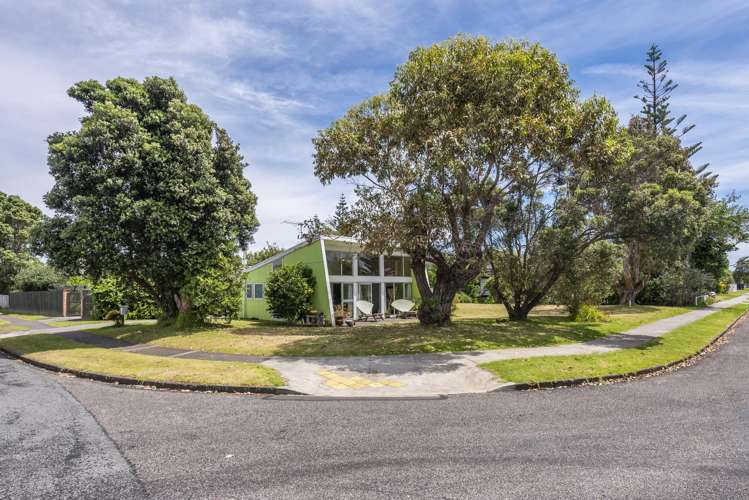 41 Queens Road Waikanae Beach_19