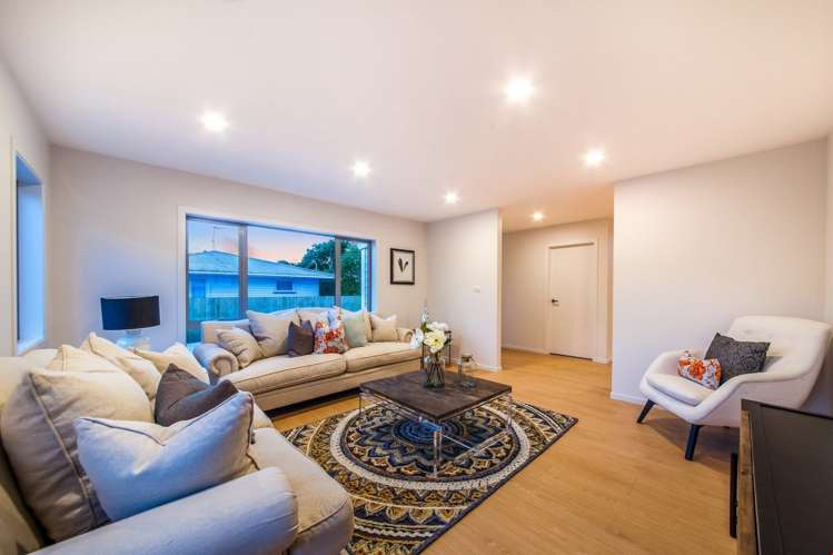 18 Lorraine Avenue Mount Albert_13