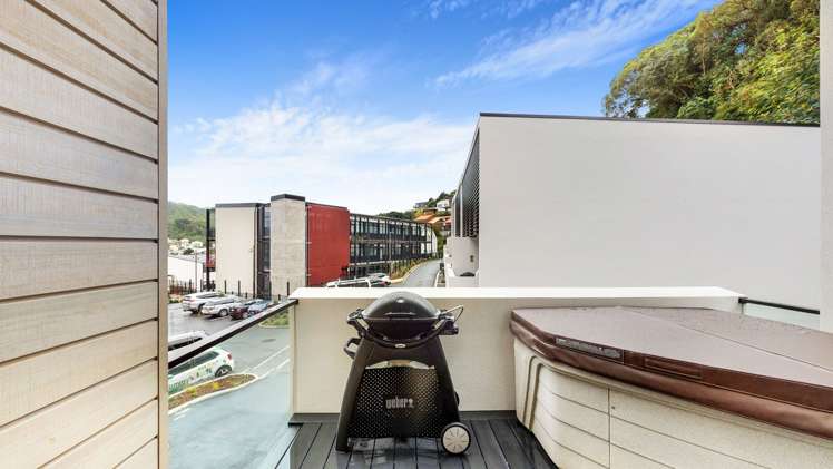 41 Erica Pabst Way Island Bay_5