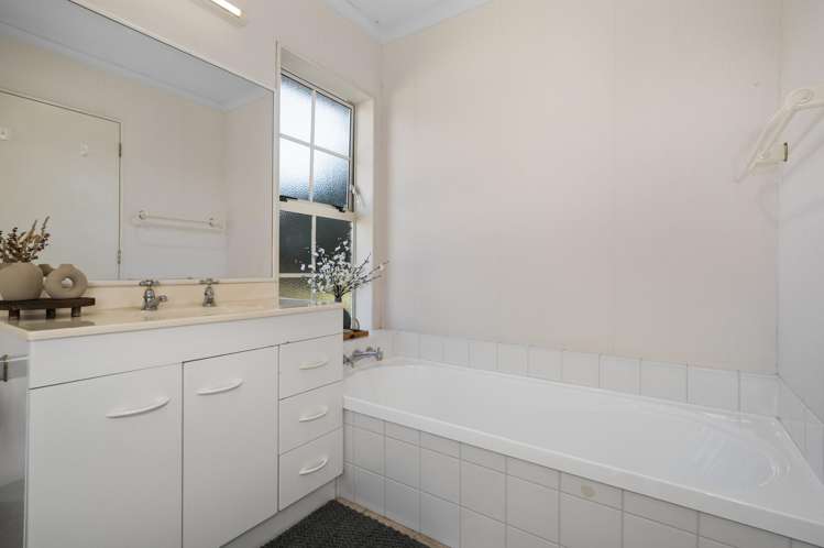 36 Bell Common Close Bethlehem_16