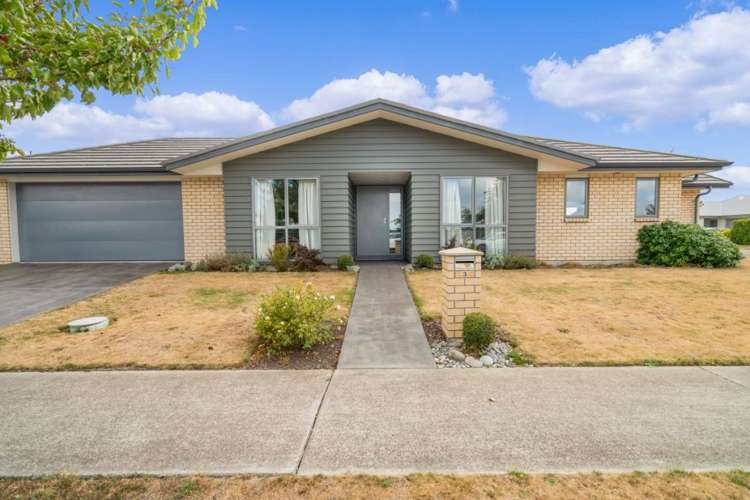 3 Farnborough Way Rolleston_1