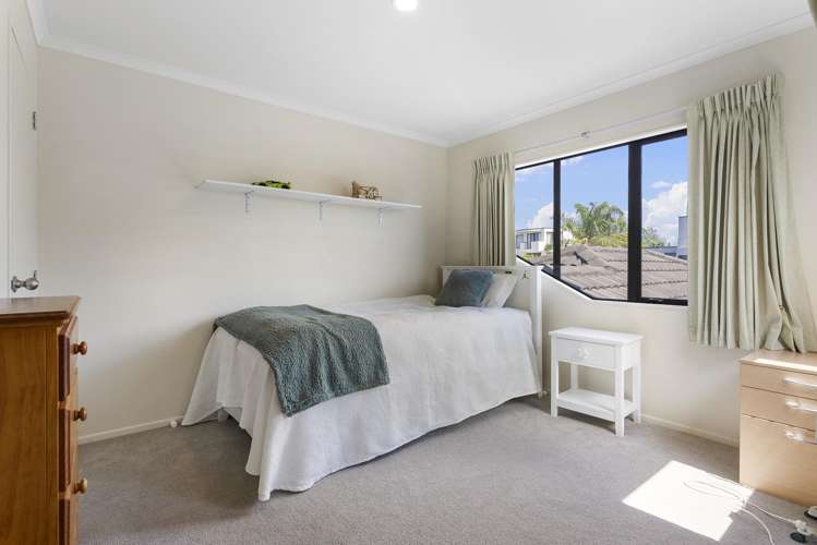 35 Waimanu Bay Drive Te Atatu Peninsula_16