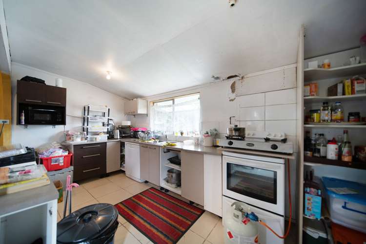 77 Flat Bush Road Clover Park_9