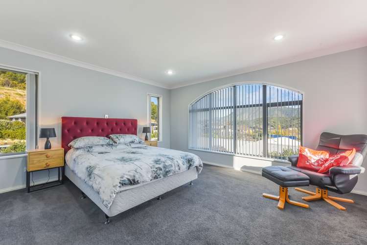 5 Fantail Heights Picton_16