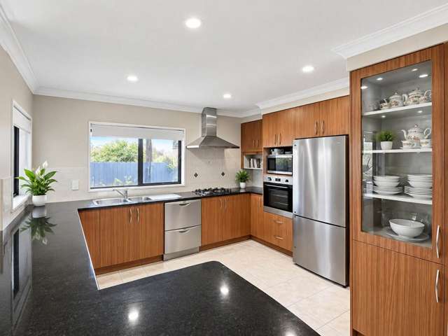 17 Capistrano Mews Goodwood Heights_2