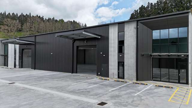 Unit 1 and 2, 45 Patene Place Tauriko_2