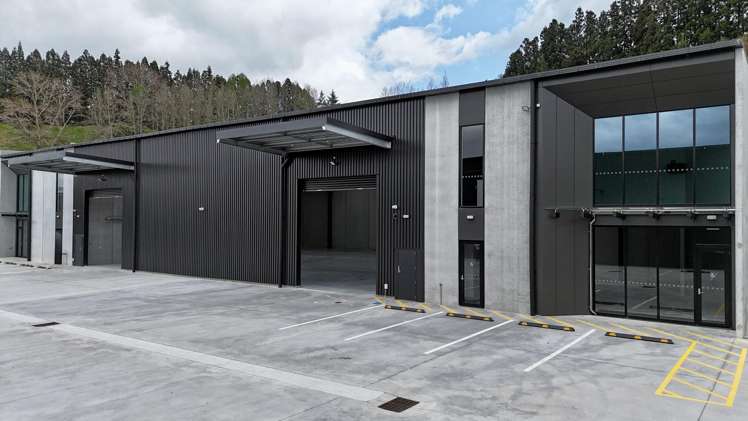 Unit 1 and 2, 45 Patene Place Tauriko_2