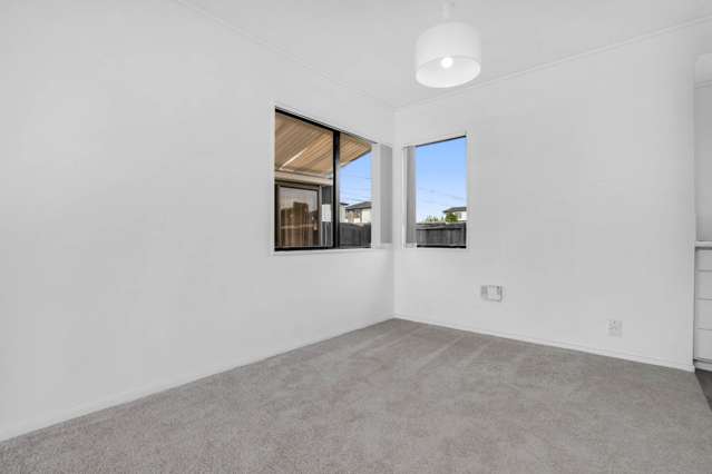 2/30 Gloucester Road Manurewa_4