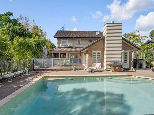 Spacious family living in Macleans zone