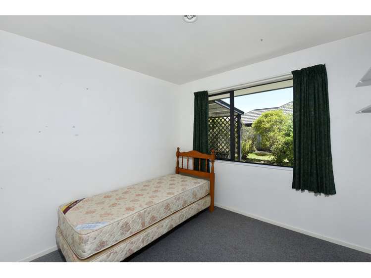 16 Holcroft Place Stoke_11