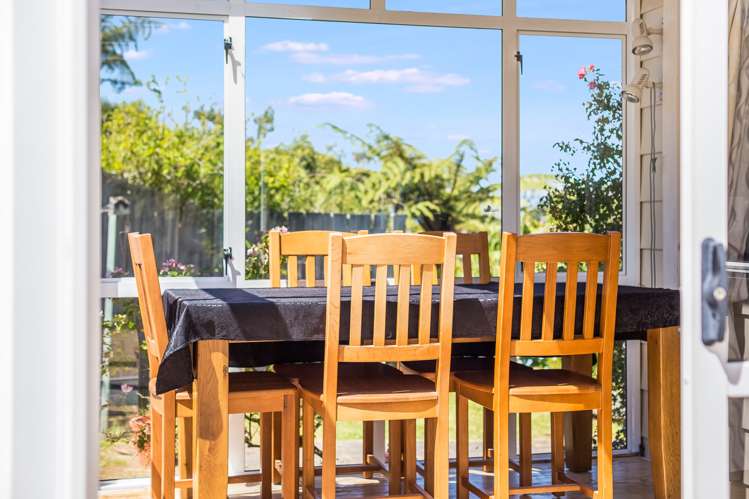 7 John Witton Drive Crofton Downs_10