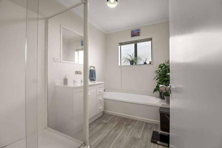 1/919 Whangaparaoa Road Manly_15