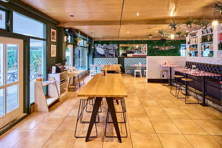 499 Hutt Road Alicetown_6