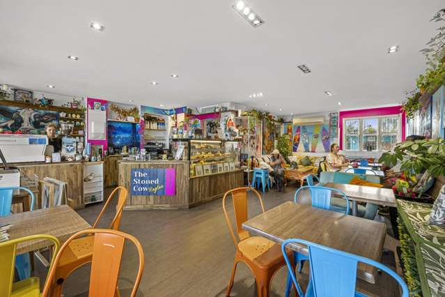 12 Bow Street Raglan_4