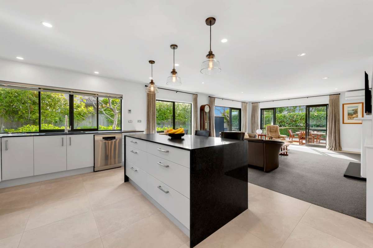 10 Harbourside Court_5