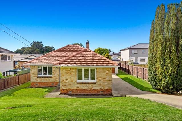 Clevedon Rd Classic-Ideal Starter or Investment