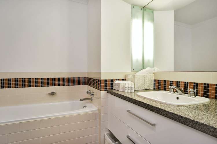 720/35 Hobson Street Auckland Central_5