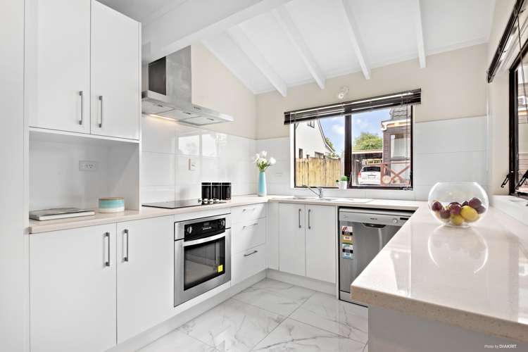 3/2 Taylor Street Blockhouse Bay_2