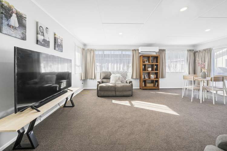 38 Berkeley Road Wainuiomata_5