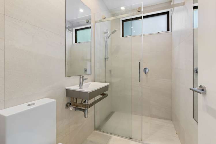 4c Beach Road Castor Bay_21