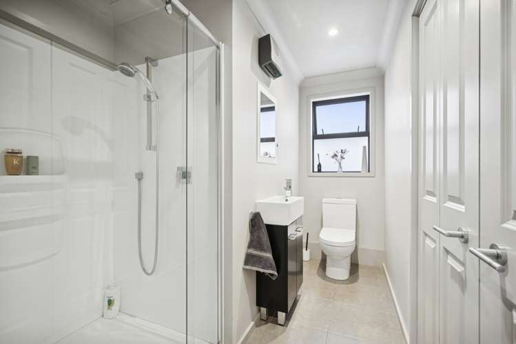 15 George Street Stokes Valley_16