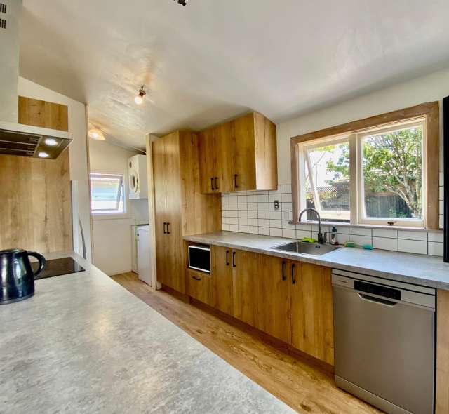  79 Mackworth Street Woolston_2