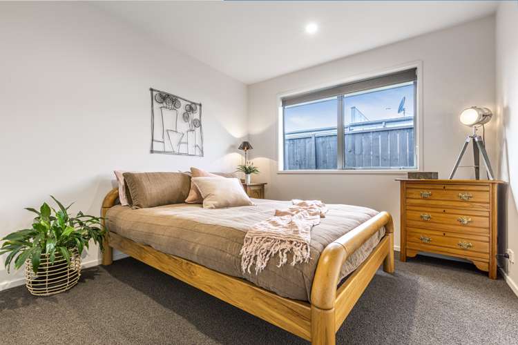 15b Goble Road Clarks Beach_12