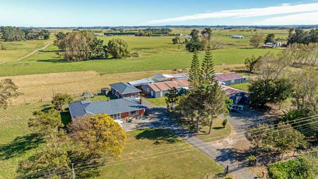 Modern 5-Bed Home, Flexible Studio + 600sqm Shed