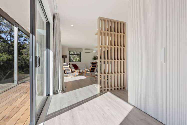 128 Laingholm Drive Laingholm_17