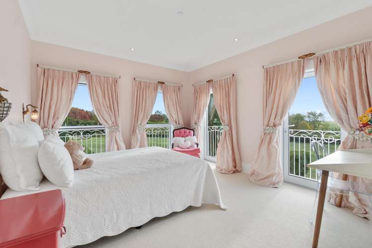 64 Porterfield Road Whitford_20