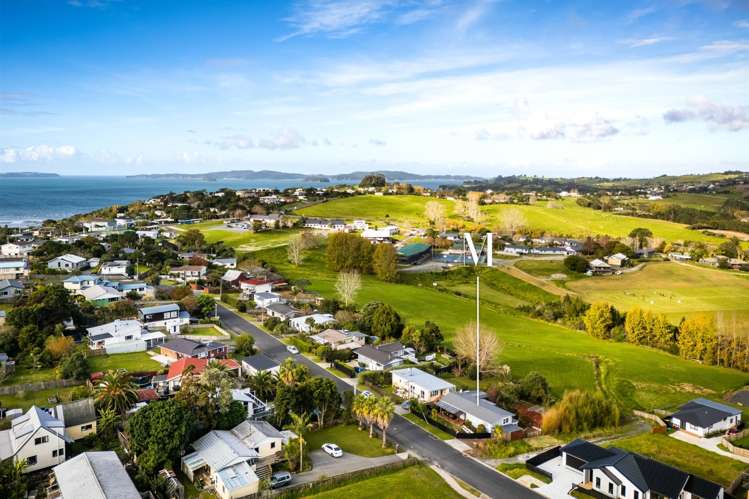 33 Brigitte View Snells Beach_29