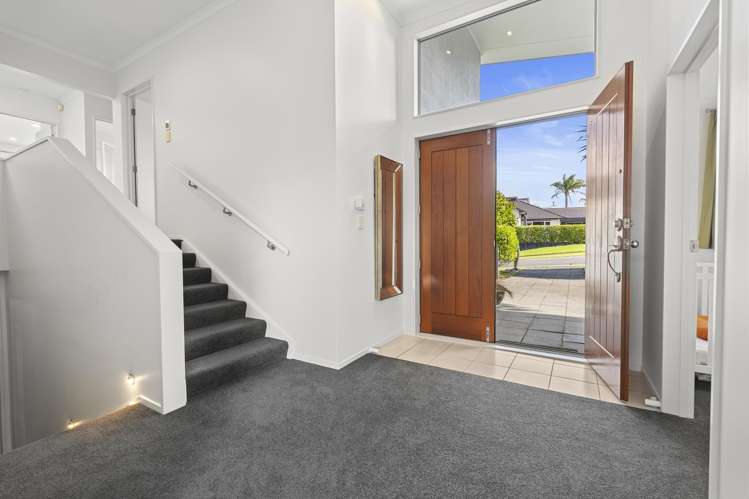60 Chesterfield Way Orewa_5