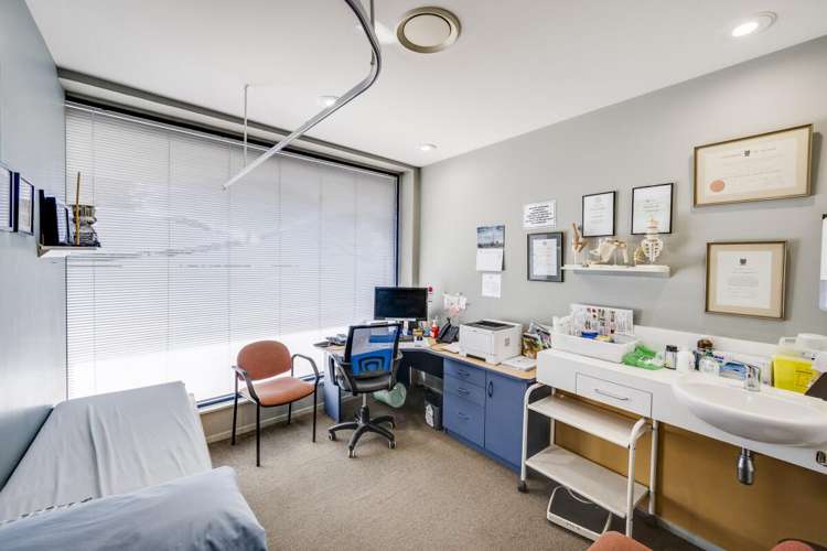 27-28 Douglas McLean Avenue Marewa_1