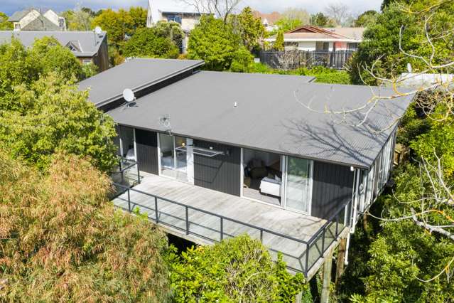 16a Springdale Grove Fitzherbert_1