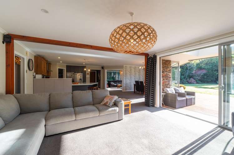 57 Matua Grove Otatara_2