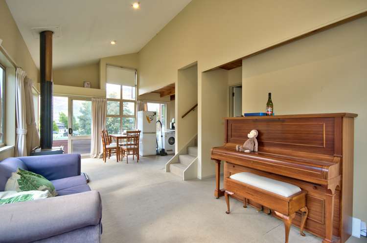 35b Watts Road Fernhill/Sunshine Bay_8