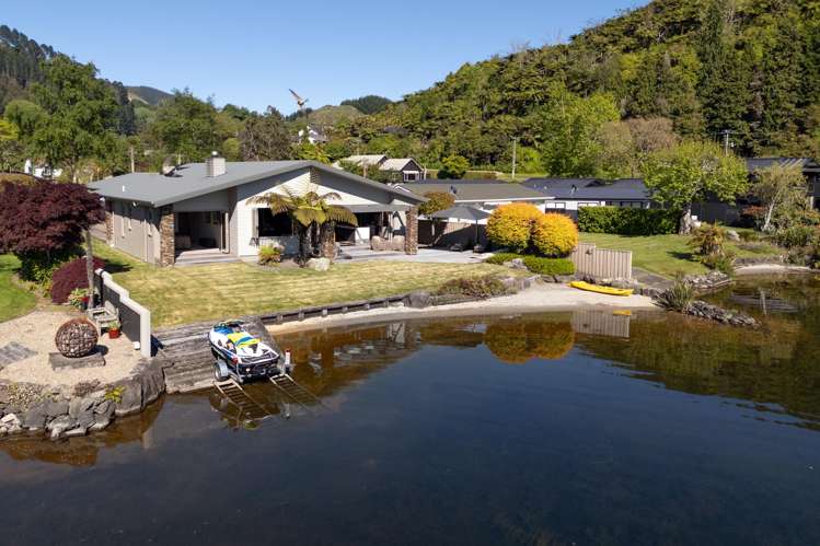 17 Steep Street Lake Okareka_29