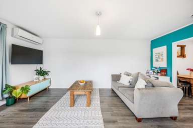 1/729 Beach Road_2