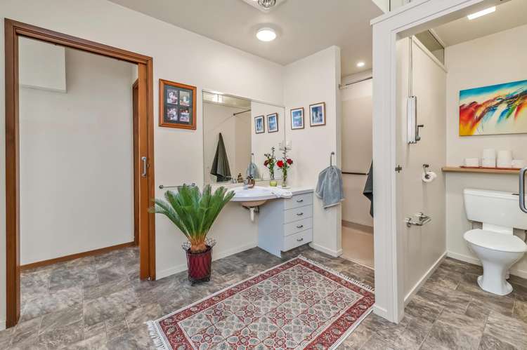 1/30 High Street Leeston_9