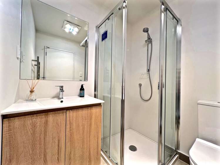 57 Morihana Close Glen Eden_13