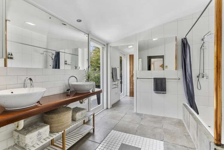 415 Redoubt Road Totara Park_11