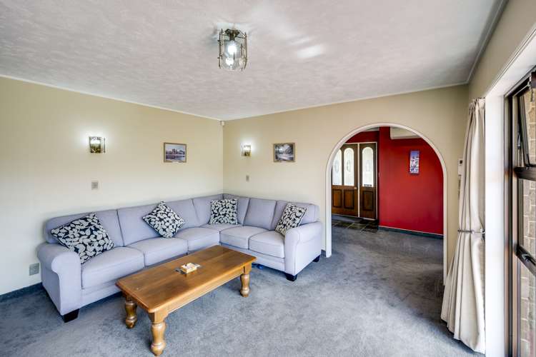 56 Hetley Crescent Taradale_5