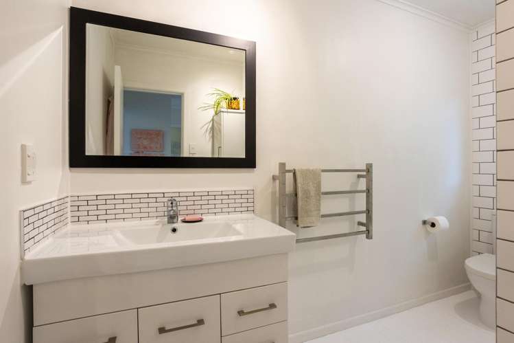 2/108 Asquith Avenue Mount Albert_13