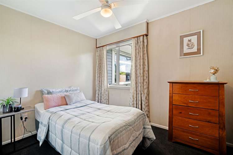 4 Rixon Place Te Atatu Peninsula_17