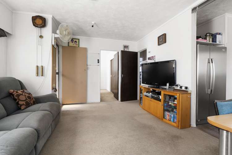 1/106 Barrack Road Mount Wellington_2