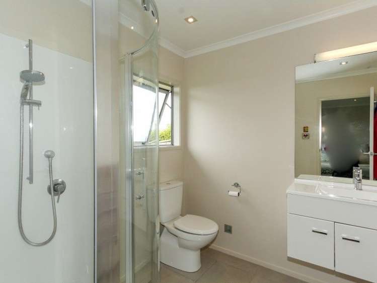 9b Manukaka Heights Hurdon_13